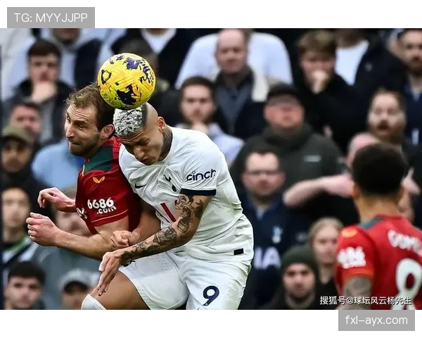 乔·阿尤稳健发挥助球队斩获英超关键胜利 乔·阿尤稳健发挥助球队斩获英超关键胜利