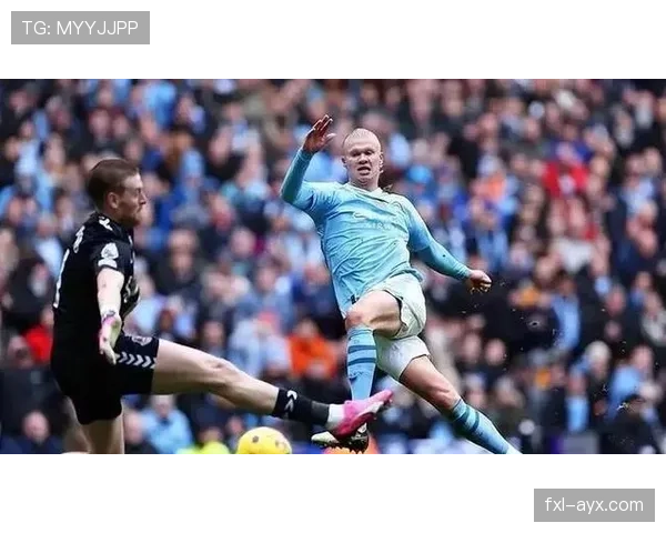 伊萨克与哈兰德同代前锋数据与战术角色对比