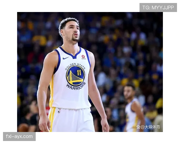 乔丹·汤普森训练完直接去超市抢购打折牛排，这自律和抠门反差谁懂啊