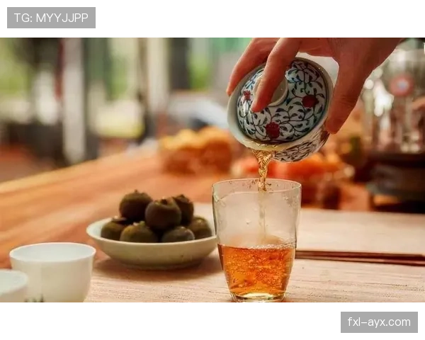 陆光祖又开始喝起小众贵价茶了，这日子活成谁都羡慕不来